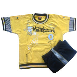 Yellow Kidswear for Boy.(4 year 6 year) Yellow Kidswear for Boy.(4 year 6 year)