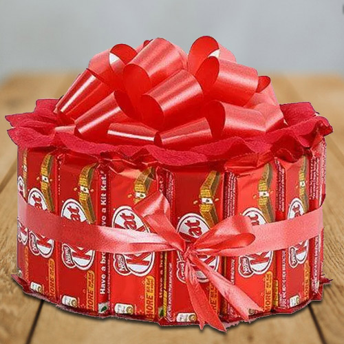 Marvelous Kitkat Arrangement of Round Shape