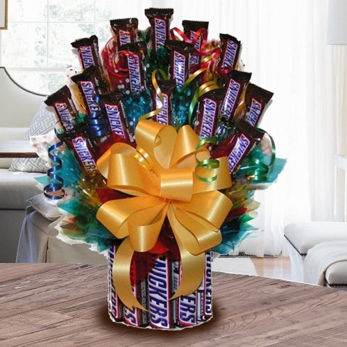 Enticing Tower Arrangement of Snickers Enticing Tower Arrangement of Snickers