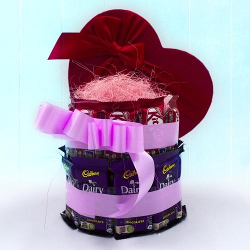 Amazing Two Tier Arrangement of Cadbury n Kitkat Amazing Two Tier Arrangement of Cadbury n Kitkat