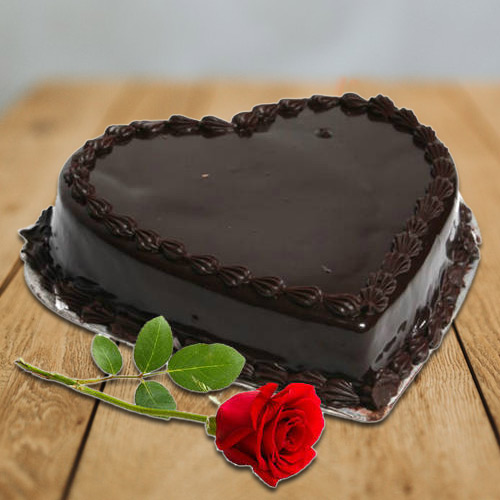 Heart Shaped Chocolate Cake with Red Rose Heart Shaped Chocolate Cake with Red Rose