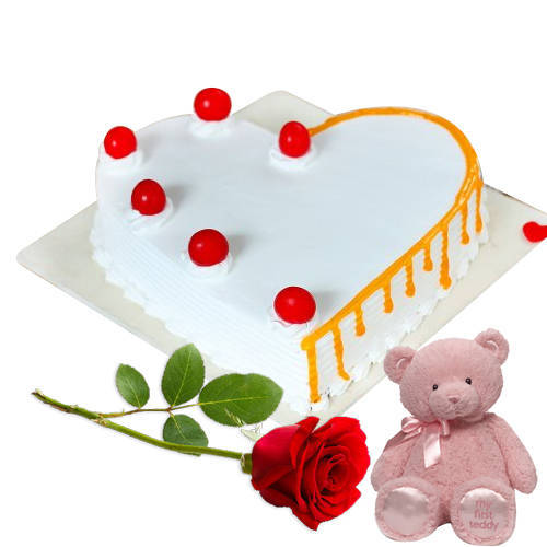 Delightful Heart Shaped Vanilla Cake with Rose N Teddy Delightful Heart Shaped Vanilla Cake with Rose N Teddy