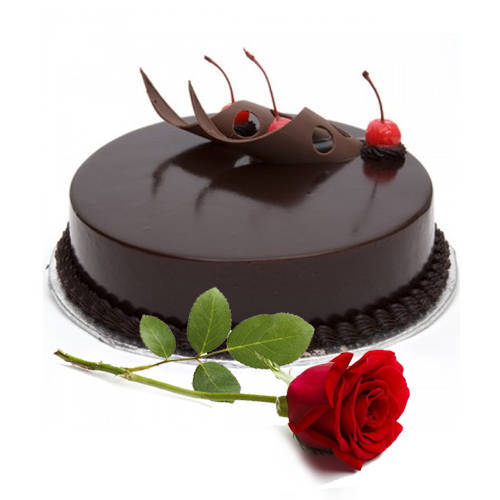 Delectable Eggless Chocolate Cake with Single Rose Delectable Eggless Chocolate Cake with Single Rose