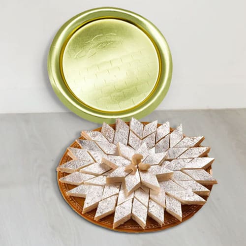 Mouth Watering Kaju Katli with Golden Plated Thali Mouth Watering Kaju Katli with Golden Plated Thali