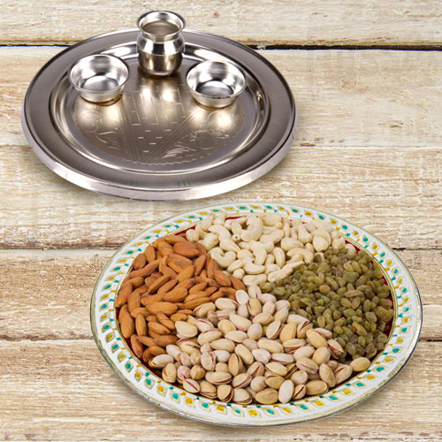 Aarti Thali with Assorted Dry Fruits Aarti Thali with Assorted Dry Fruits