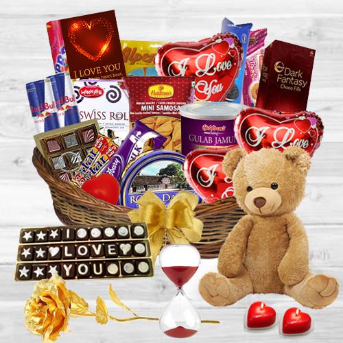 Exclusive Awaiting Valentine Gift Hamper Exclusive Awaiting Valentine Gift Hamper