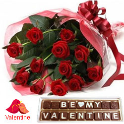 V day Welcoming Gift of Red Roses Bouquet with Be My Valentine Hand Made Chocolate V day Welcoming Gift of Red Roses Bouquet with Be My Valentine Hand Made Chocolate
