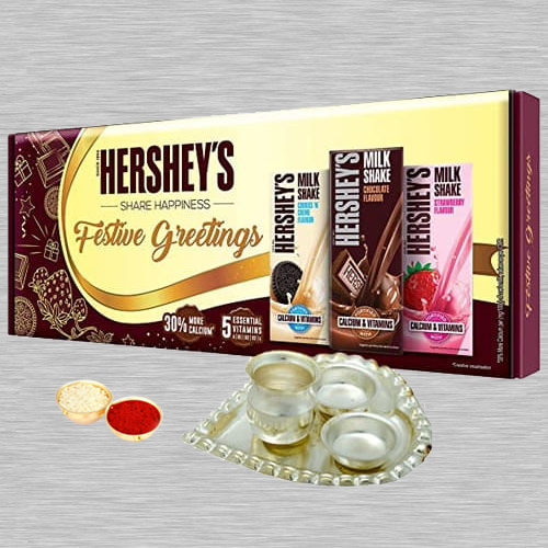 Festive Gift Pack of Milk Shakes from Hershey’s Festive Gift Pack of Milk Shakes from Hershey’s