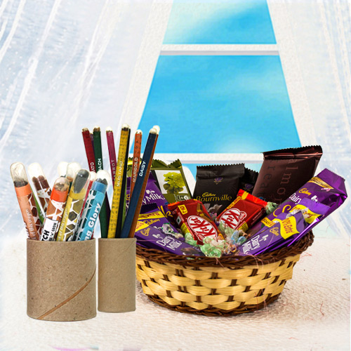 Exclusive BioQ Colouring Set with Assorted Chocolates Exclusive BioQ Colouring Set with Assorted Chocolates