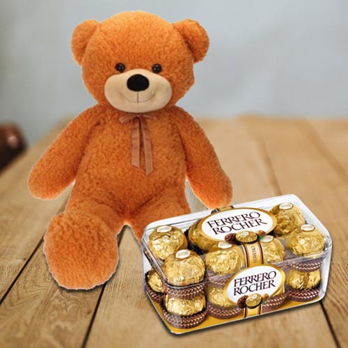 Super Big Teddy with Delicious Ferrero Rocher Chocolates Super Big Teddy with Delicious Ferrero Rocher Chocolates