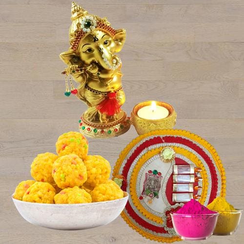 Wonderful Ganesha Idol with Boondi Laddu n Thali