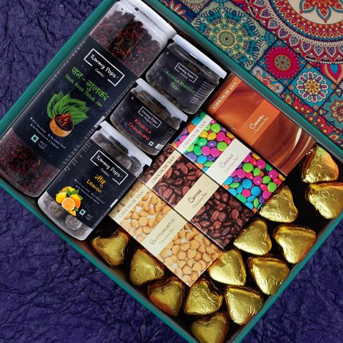 Exotic Treats of Assorted Mukhwas with Chocolates N Hearty Caramel Bytes Exotic Treats of Assorted Mukhwas with Chocolates N Hearty Caramel Bytes
