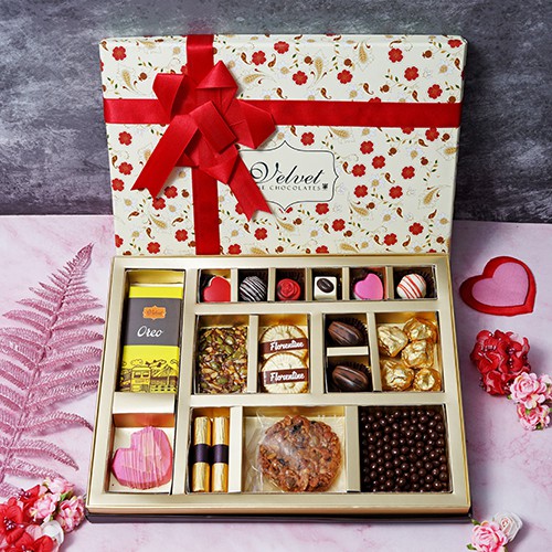 Delectable Chocolaty Pamper Hamper for Mom