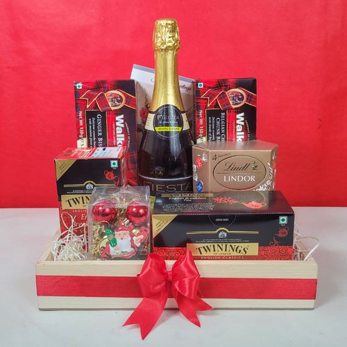 Delightful Christmas Treats N Decorations Hamper