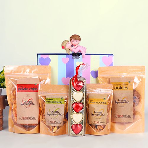 Delicious Flavours N Love Hamper