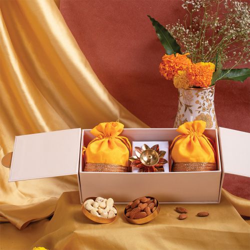 Festive Essence Gift Hamper Festive Essence Gift Hamper