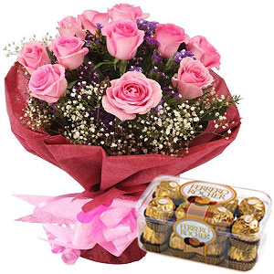 Pink Roses Bunch with Ferrero Rocher Chocolates Pink Roses Bunch with Ferrero Rocher Chocolates