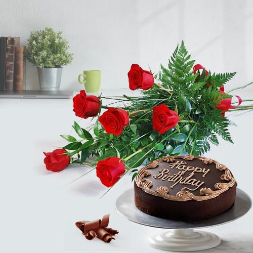 Chocolate Cake with Red Roses Bouquet Chocolate Cake with Red Roses Bouquet
