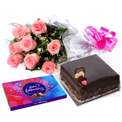 Delicious Cake Pink Rose Bouquet and Cadbury Celebrations Delicious Cake Pink Rose Bouquet and Cadbury Celebrations
