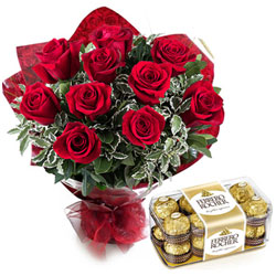 Selection of Red Roses Bouquet with Ferrero Rocher Chocolates Selection of Red Roses Bouquet with Ferrero Rocher Chocolates