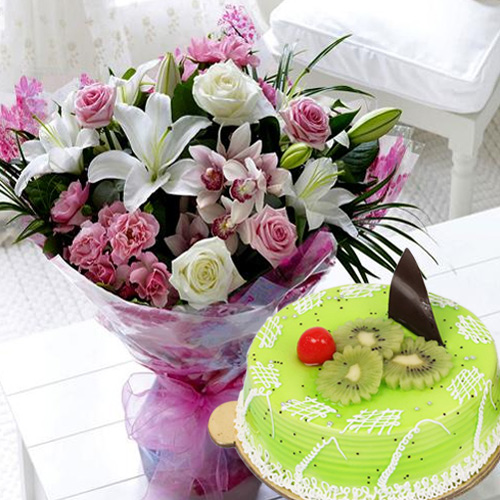 Ravishing Mixed Flowers Bouquet with Kiwi Cake Ravishing Mixed Flowers Bouquet with Kiwi Cake