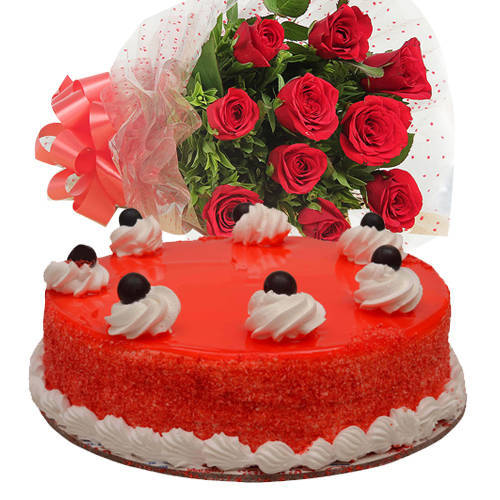 Hypnotizing Red Velvet Cake with Red Roses Bouquet Hypnotizing Red Velvet Cake with Red Roses Bouquet