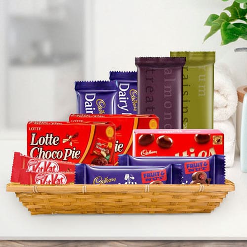 Wonderful Gift Hamper of Assorted Chocolates