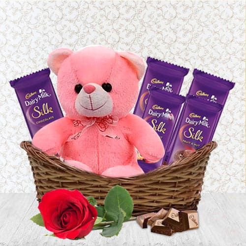 Wonderful Gift Basket of Assortments N Teddy Wonderful Gift Basket of Assortments N Teddy