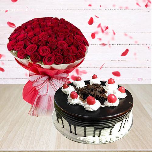 Red Roses with Black Forest Cake Red Roses with Black Forest Cake