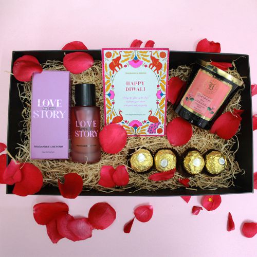 Eau de Parfum with Candle, Chocolates