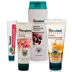 Exclusive Himalaya Fairness Gift Hamper for Women Exclusive Himalaya Fairness Gift Hamper for Women