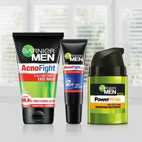 Exclusive Men Acno Fight Anti Pimple Kit from Garnier Exclusive Men Acno Fight Anti Pimple Kit from Garnier
