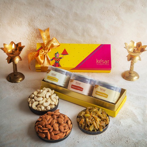 Crunchy Assorted Dried Fruits Gift Box from Kesar