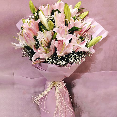 Pretty Oriental Lilies Bouquet