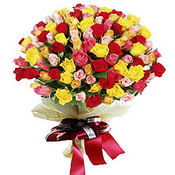 Striking Bouquet of Premium Multicoloured Roses<br> Striking Bouquet of Premium Multicoloured Roses<br>