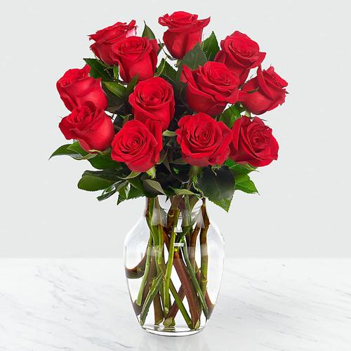 Magnificent Red Roses Arrangement in a Glass Vase
