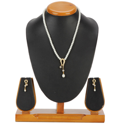 Beautiful Necklace Set designed with Fashion Pearl and AD Stones Beautiful Necklace Set designed with Fashion Pearl and AD Stones