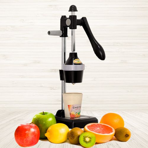 Fancy CHEFWARE Instant Hand Press Citrus Juicer in Black Fancy CHEFWARE Instant Hand Press Citrus Juicer in Black