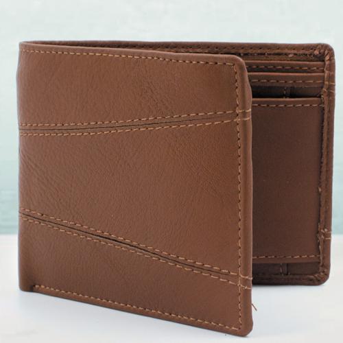 Fashionable Gents Brown Color Leather Wallet Fashionable Gents Brown Color Leather Wallet