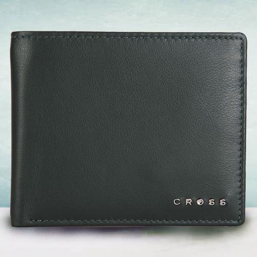 Remarkable Green Mens Leather Wallet from Cross Remarkable Green Mens Leather Wallet from Cross