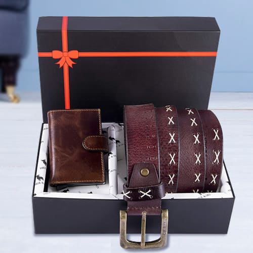 Striking Hide and Skin Mens Leather Card Holder Belt N KN95 Mask Striking Hide and Skin Mens Leather Card Holder Belt N KN95 Mask