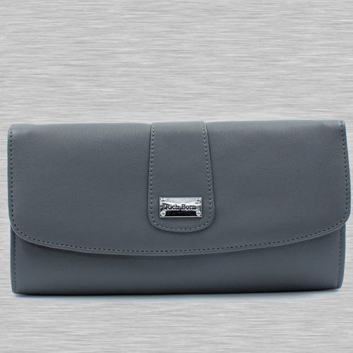 Attractive Grey Color Leather Handbag for Her Attractive Grey Color Leather Handbag for Her