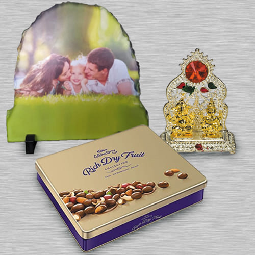 Lovely Personalized Anniversary Presents Hamper
