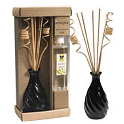 Amazing IRIS Reed Diffuser Gift Set Amazing IRIS Reed Diffuser Gift Set