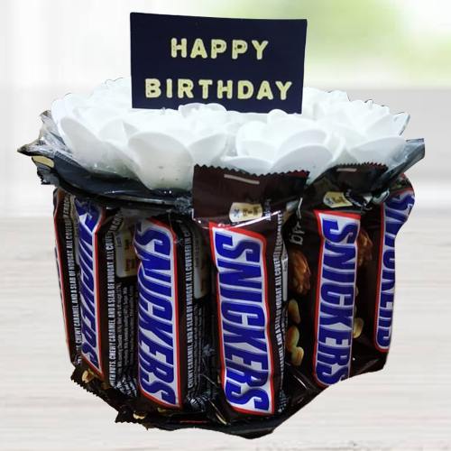 Wonderful Snicker Chocolates Arrangement