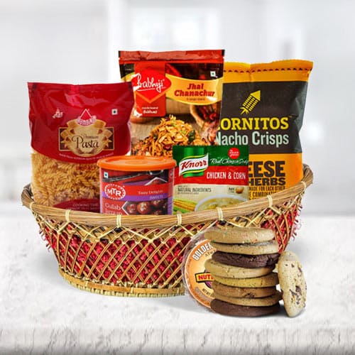 Delectable Snacks Hamper Delectable Snacks Hamper