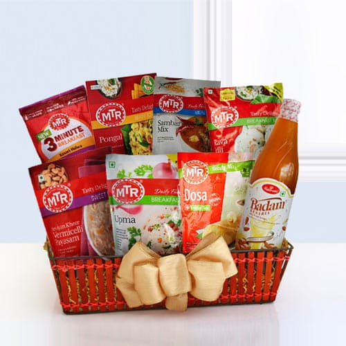 Sweet Aroma of South Indian Lunch Hamper Sweet Aroma of South Indian Lunch Hamper