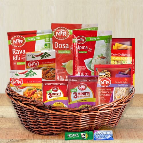 Tasty South Indian Dinner Items Hamper Tasty South Indian Dinner Items Hamper