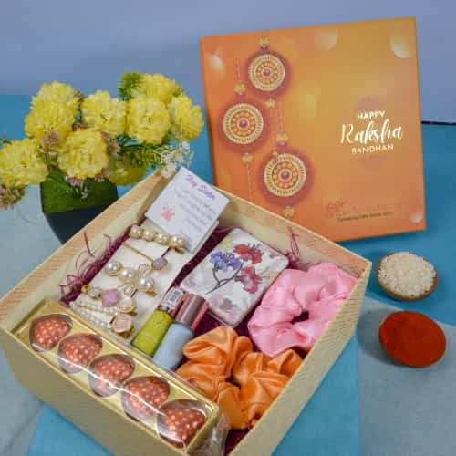 Cute Rakhi Gifts for Sister