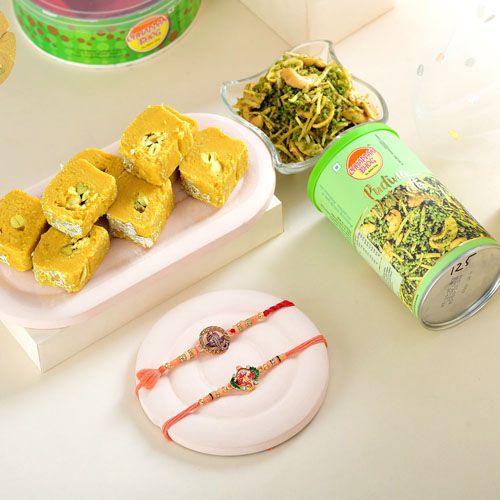 Twin Treats Rakhi Combo Twin Treats Rakhi Combo